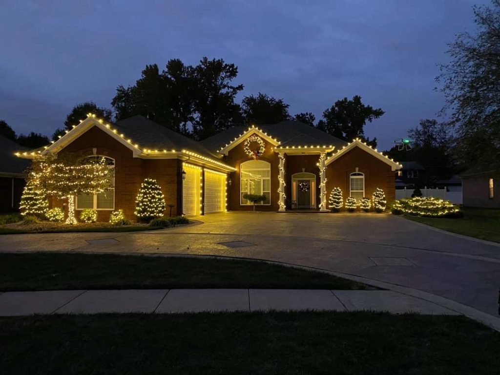 Christmas Light Installation Companies in Carmel IN